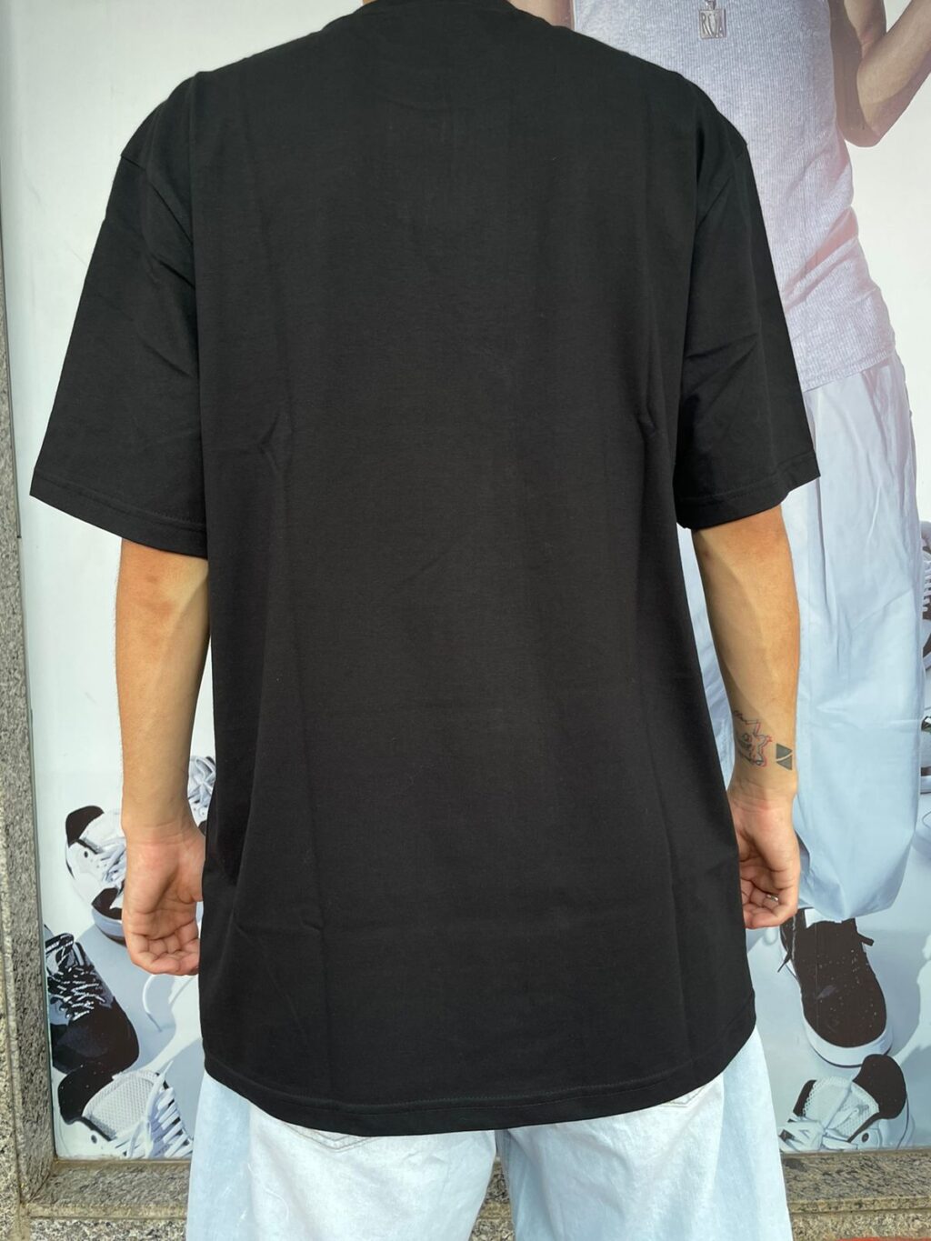 CAMISETA LRG GROUP UP - PRETO - Image 2