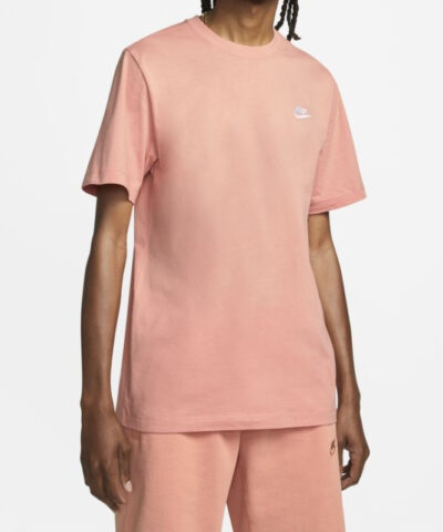 CAMISETA NIKE MC NSW CLUB TEE - ROSA SALMAO